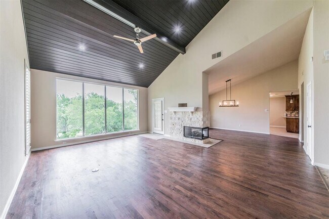 Building Photo - 239 Oak Hill Dr