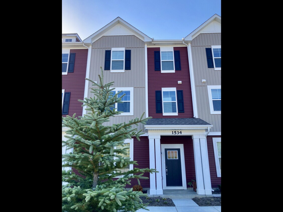 Foto principal - 1534 Albany St