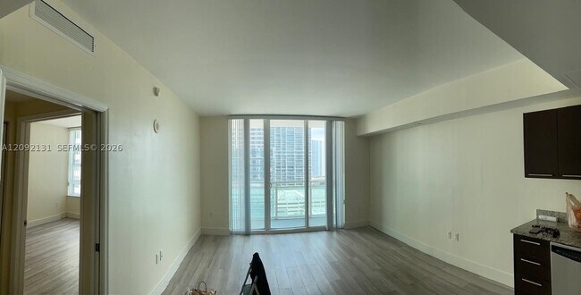 Foto del edificio - 950 Brickell Bay Dr