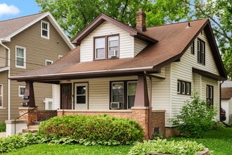 Building Photo - 21 Farwell St