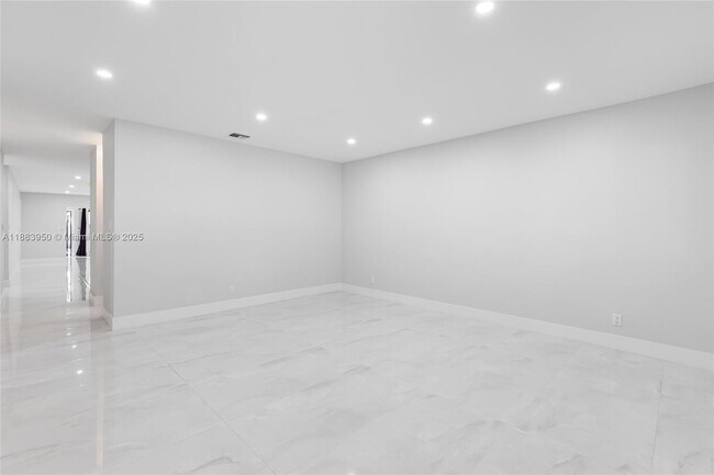 Foto del edificio - 9080 NW 23rd St
