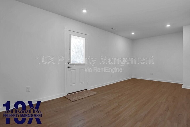 Foto del edificio - 3246 Mackinac Dr