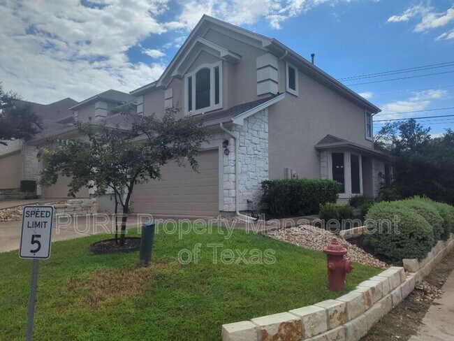 Foto del edificio - 3300 Forest Creek Dr