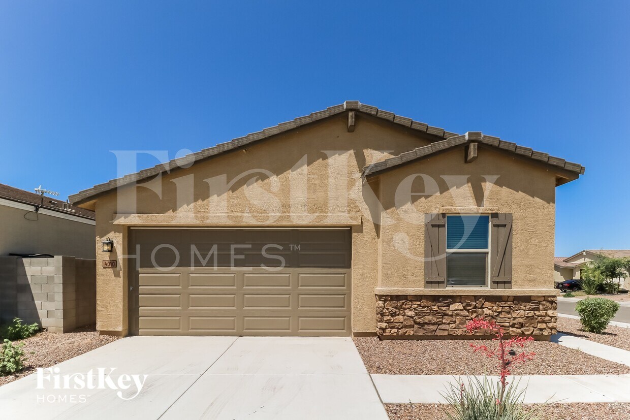 Foto principal - 4010 W Coneflower Ln