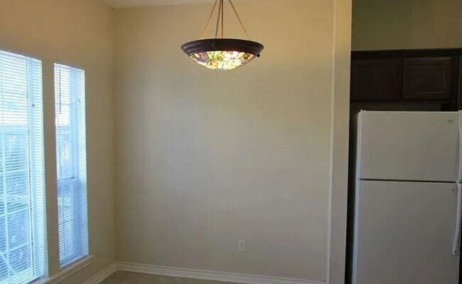 Foto del edificio - 1218 Welsh Ave