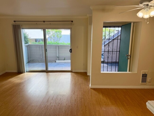 Foto del edificio - 3266 Ashford St