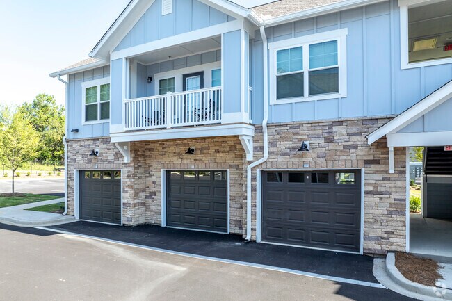 Foto del edificio - Langley Pointe