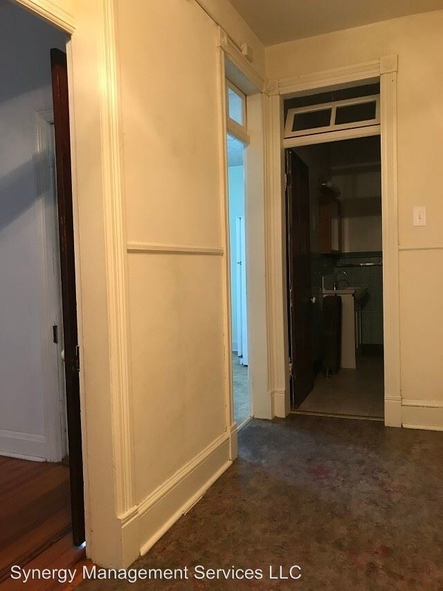 Building Photo - 117-119 Broadway