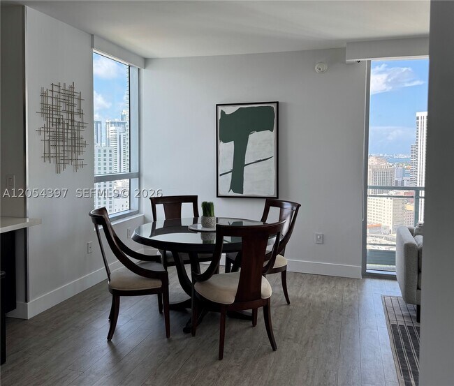 Foto del edificio - 90 SW 3rd St