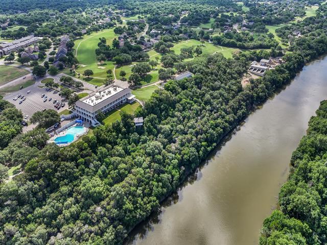 Foto del edificio - 8511 Westover Ct
