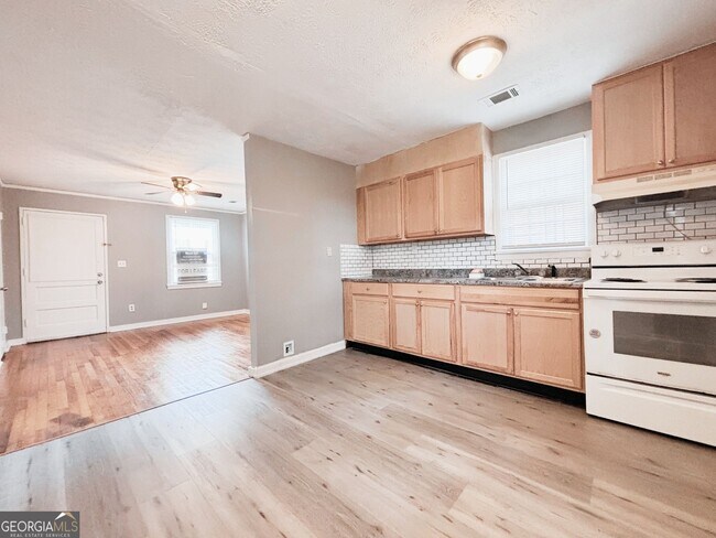 Foto del edificio - 1780 Cahoon St SW