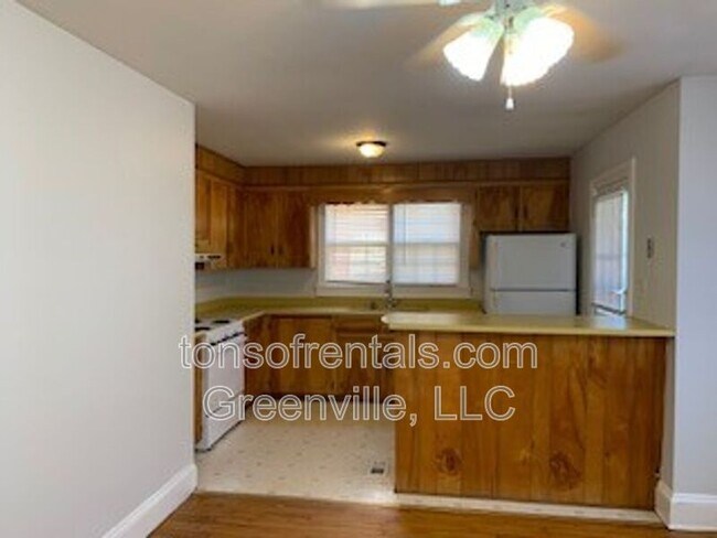 Foto del edificio - 730 Asheville Hwy