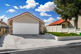 Building Photo - 7254 Stoney Creek Dr