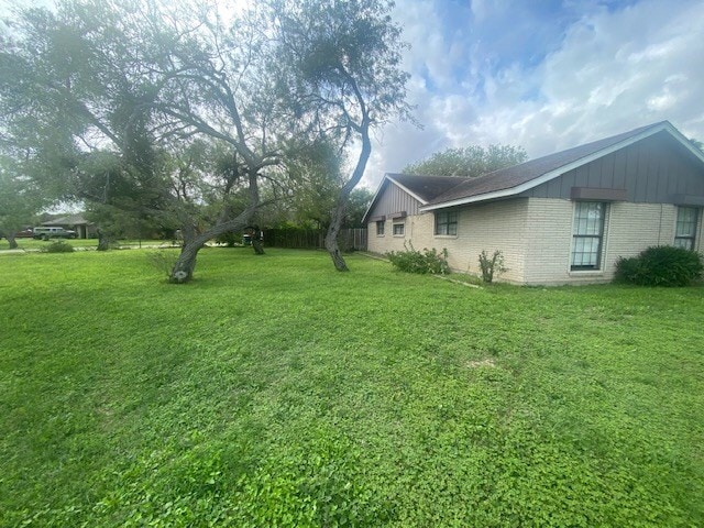 Building Photo - 713 Mesquite Dr