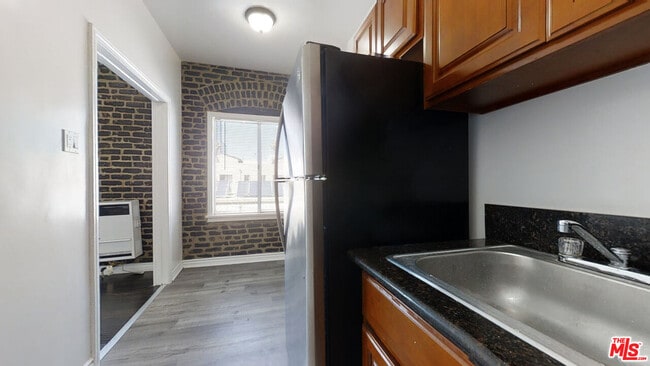 Building Photo - 738 New Hampshire Ave