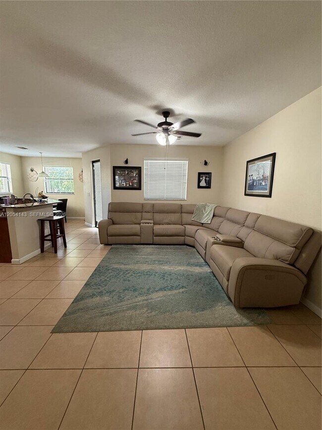 Foto del edificio - 11628 SW 235th St