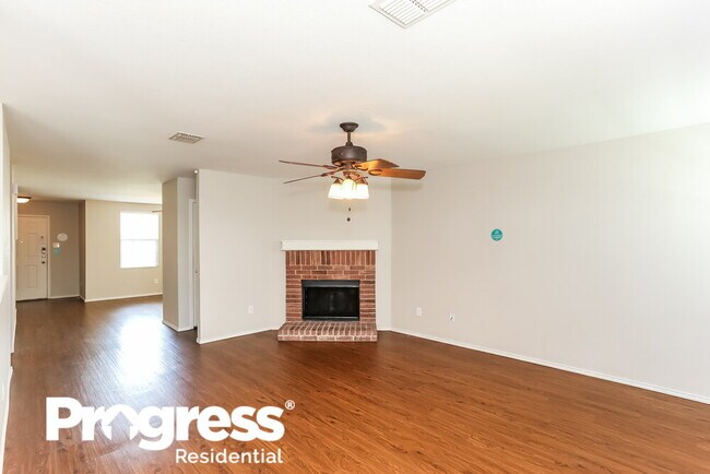 Building Photo - 1421 Krista Dr