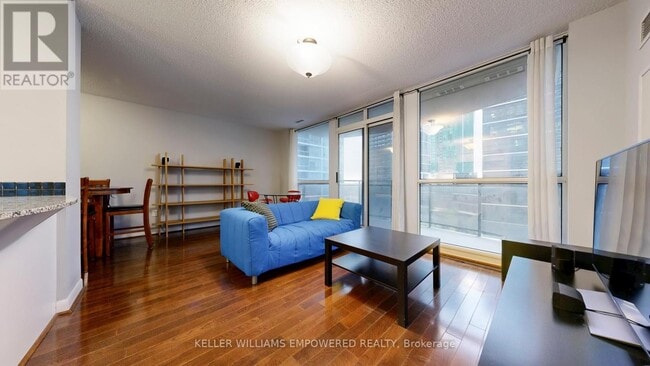 Building Photo - 33 Sheppard Ave E