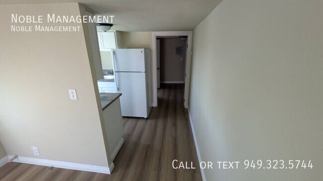 Foto del edificio - 134 1/2 W. 118th Place-