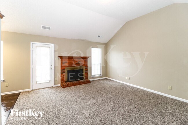 Foto del edificio - 5672 Riverhead Ave