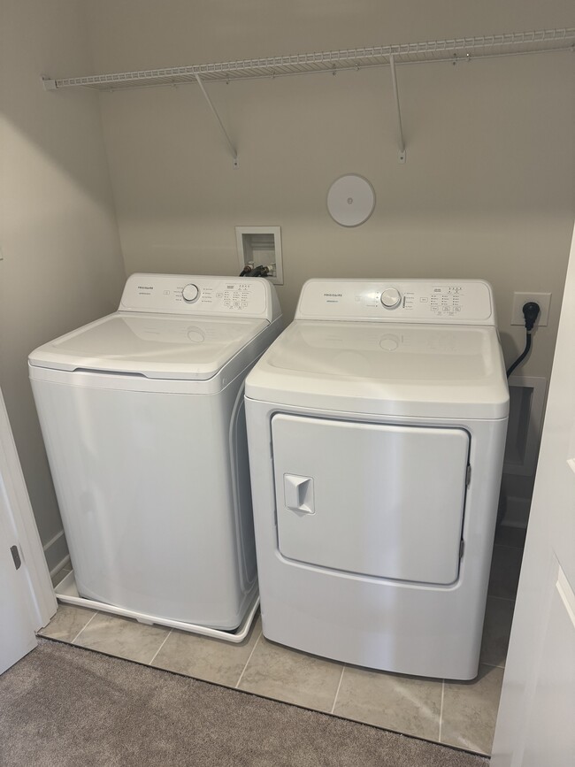 Building Photo - 2269 Marcy Dr