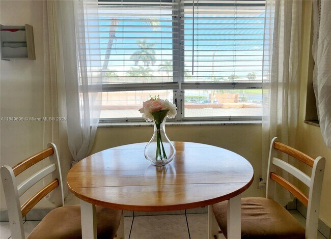 Foto del edificio - 920 SW 11th Ave