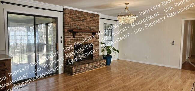Foto del edificio - 9328 Berkshire Cir