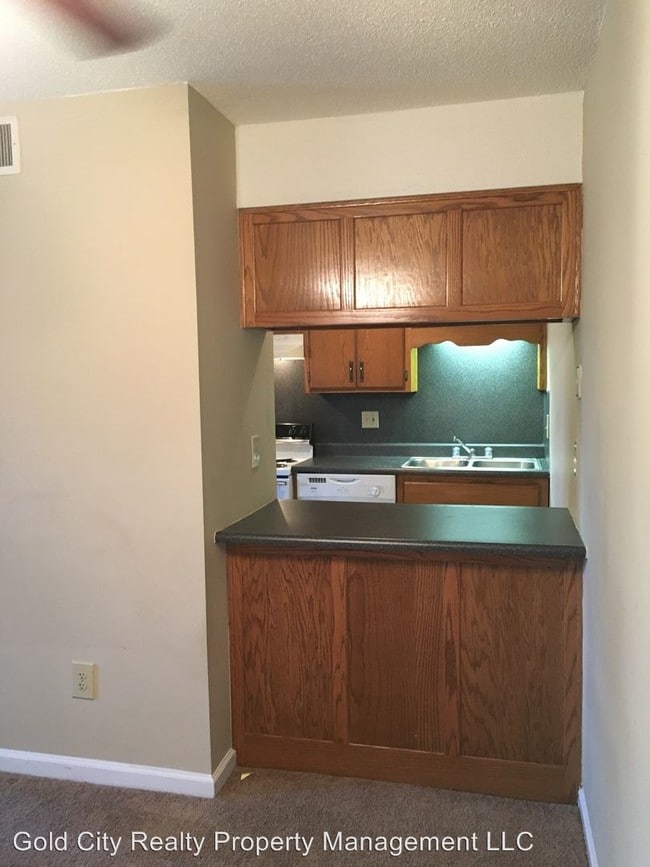 Building Photo - 537 Bellwood Dr
