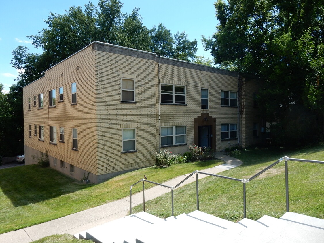 Primary Photo - 6500 Montgomery Rd