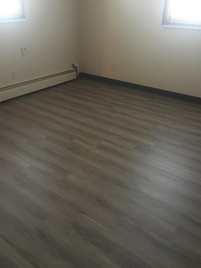 Foto del edificio - 2264 Eastman Ave