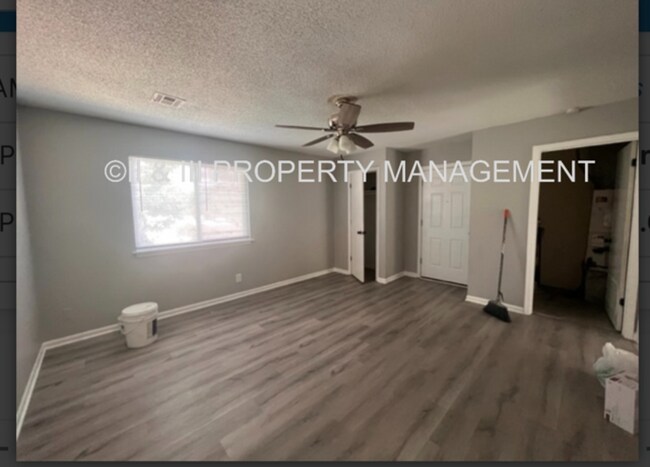 Building Photo - 4717 Switzer Ln