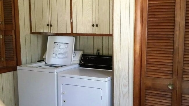 Building Photo - 3466 NE 86th Ave