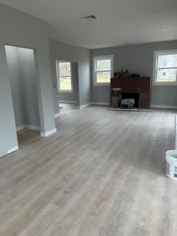 Primary Photo - 146 Baker Ave