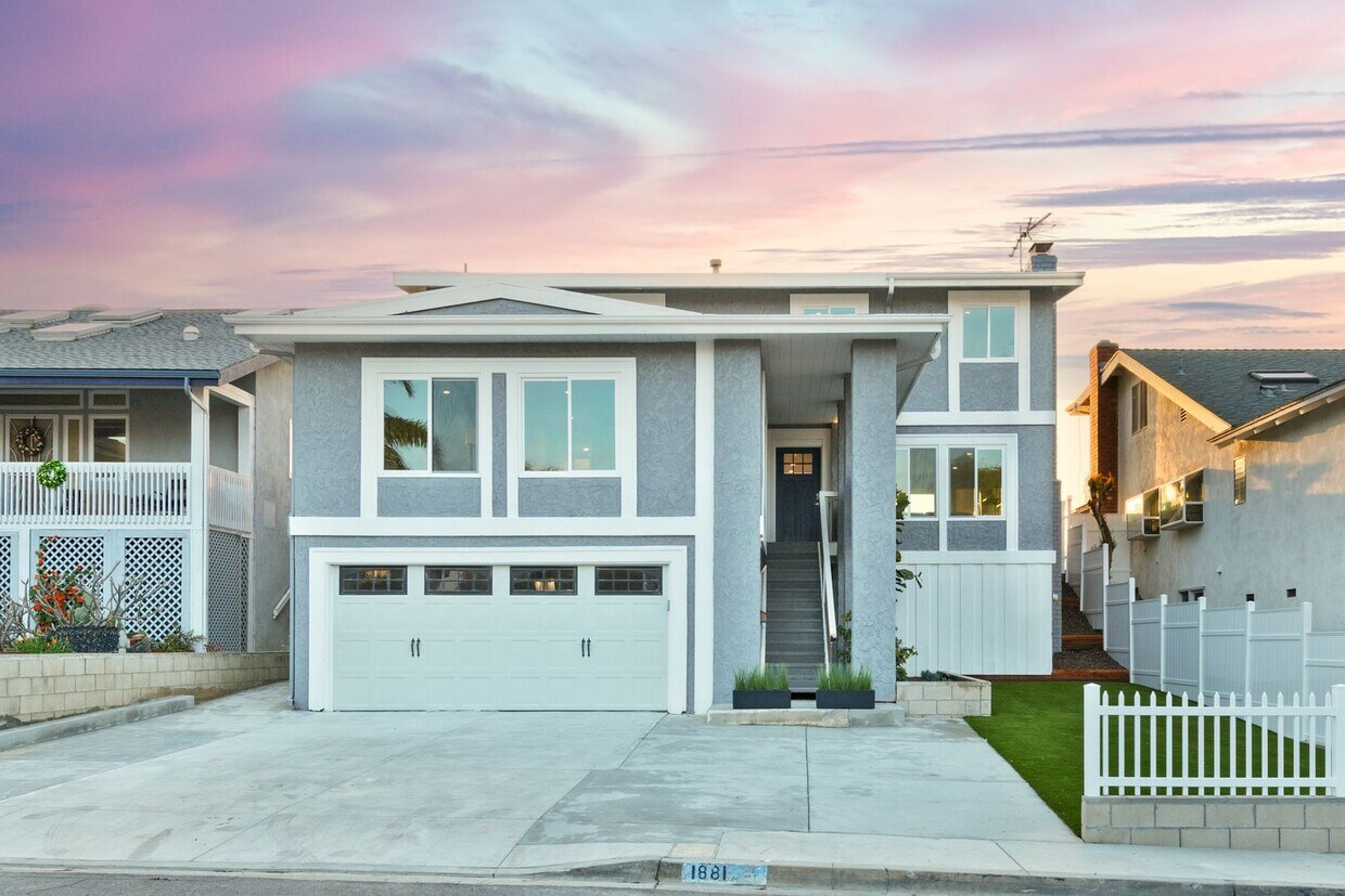Primary Photo - Costa Mesa, Panoramic Views, Pool - Fully ...