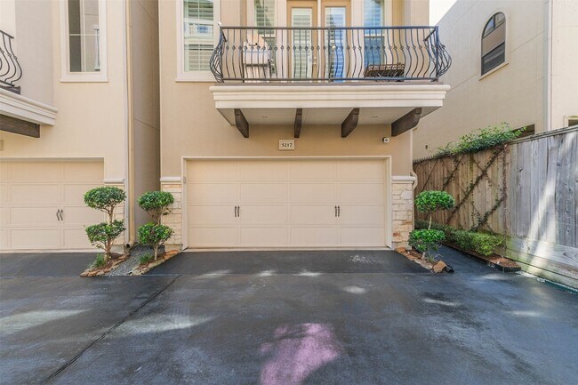 Foto del edificio - 5217 Gibson St