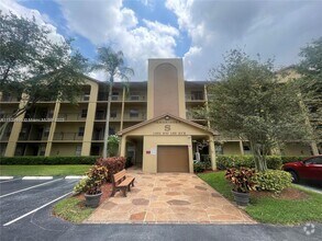 Building Photo - 1351 SW 125th Ave