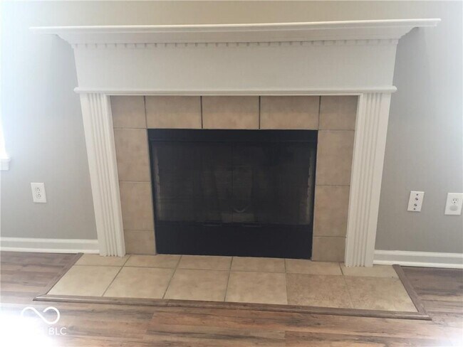Foto del edificio - 3811 Gray Heather Ln