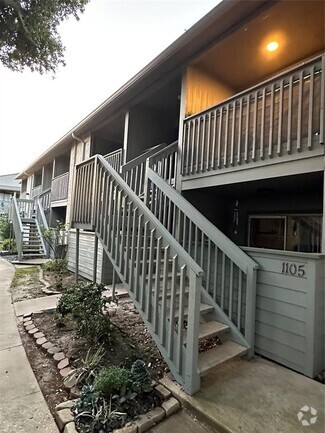 Building Photo - 260 El Dorado Blvd