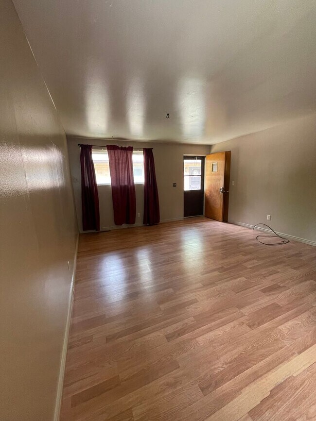 Building Photo - 1226-1230 North 25th