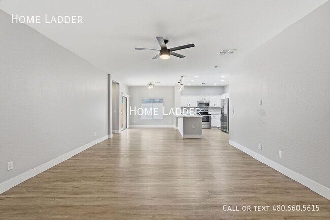 Foto del edificio - 2576 W Preserve Way