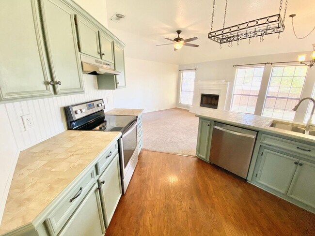 Foto del edificio - 3 Bed/ 2 Bath on 1111 Lambrusco Dr