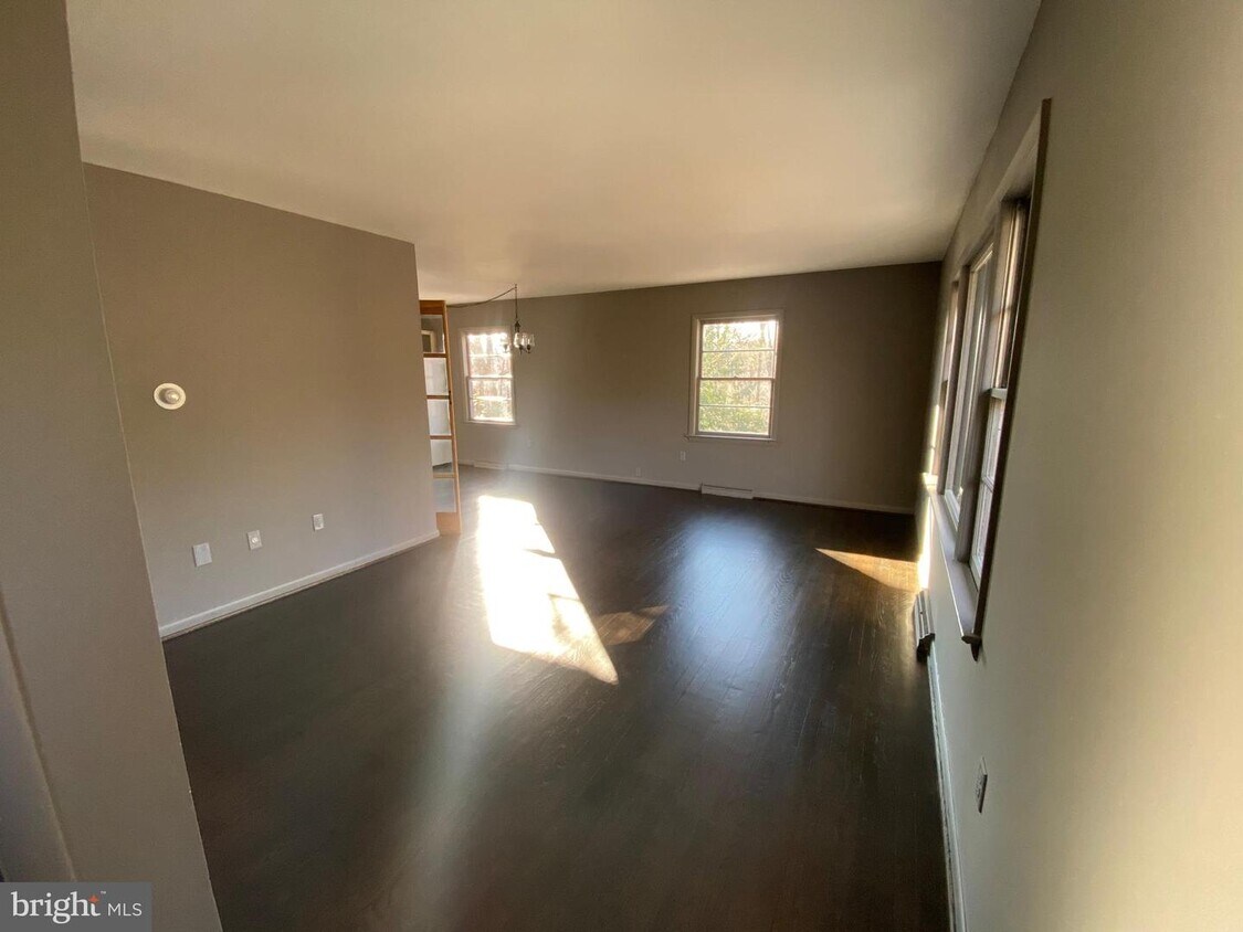 11338 Dutchmans Creek Rd, Lovettsville, VA 20180 House Rental in