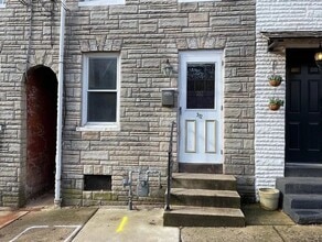 Building Photo - 312 N Arch St