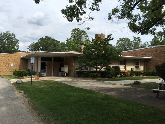 Escuela primaria en 6.5 acres - Westbrook Place