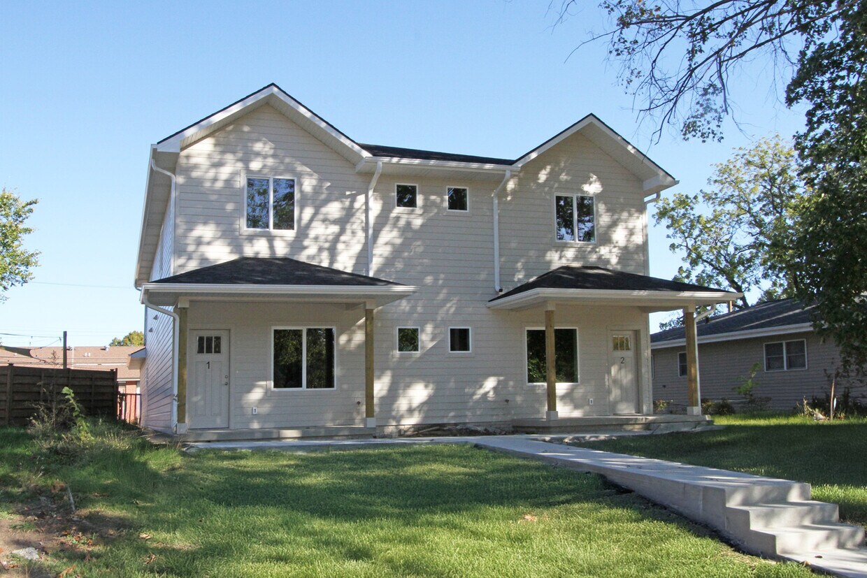 Primary Photo - 5226 Bancroft Ave