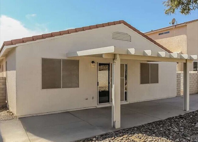 Building Photo - 8808 Spinning Wheel Ave