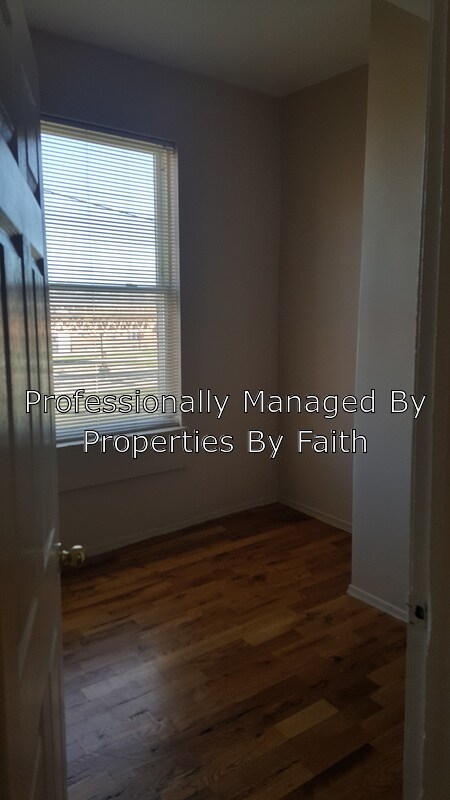 Building Photo - 6315 S Eberhart Ave