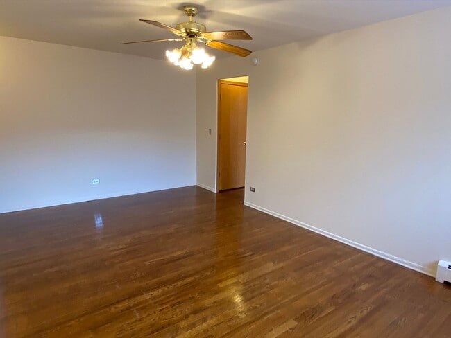 Interior Photo - 531 W. Deming