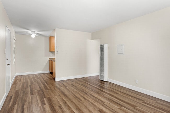 Building Photo - 2555 Sir Francis Drake Blvd