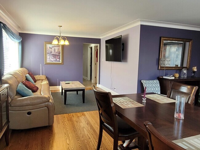 Foto del edificio - 8726 S Francisco Ave